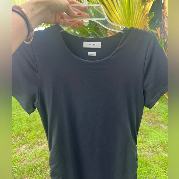 Aritzia short sleeve Contour Ruched black dress - Picture 6 of 8